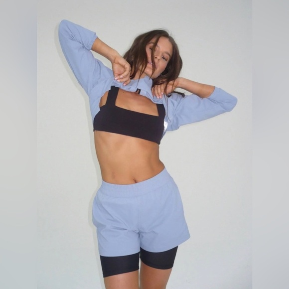 NEW WEWOREWHAT - SOLID WINDBREAKER BIKER SHORT in Blue - Picture 4 of 7